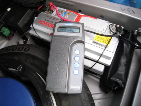 BOSCHボッシュ シルバー バッテリー