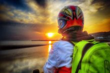 ライダーとヘルメット