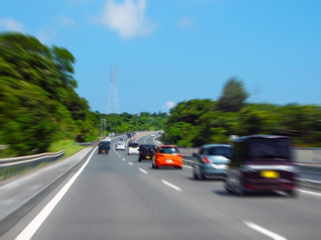 自動車、道路